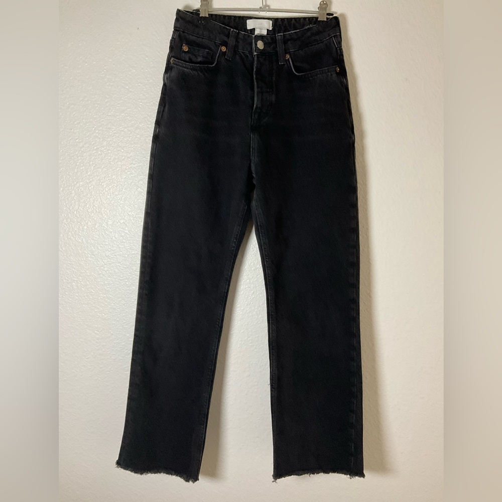 ‼️SOLD‼️ H&M Women's Size 2 Black Denim Straight JeanJeans